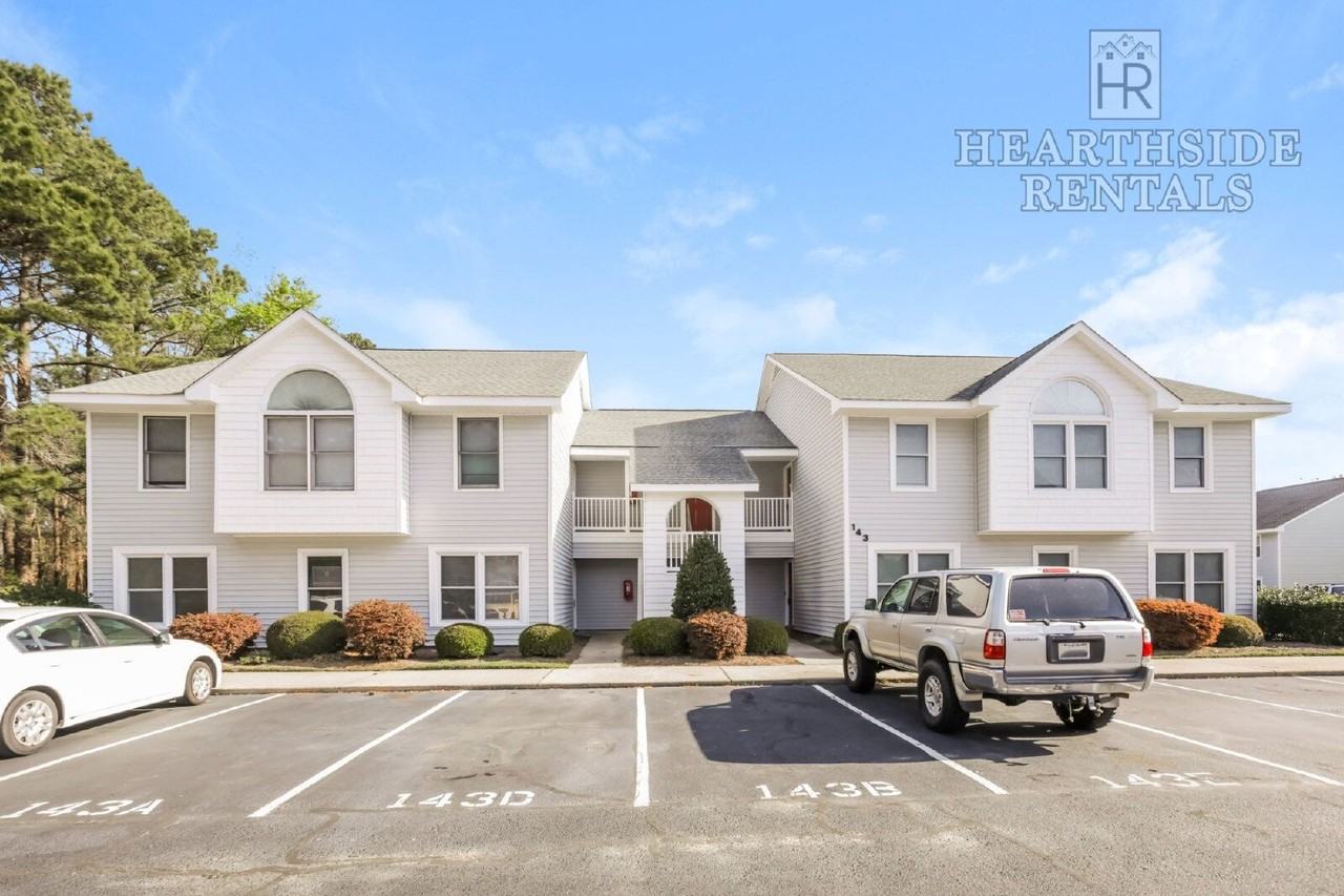 143 W Victoria Ct #A