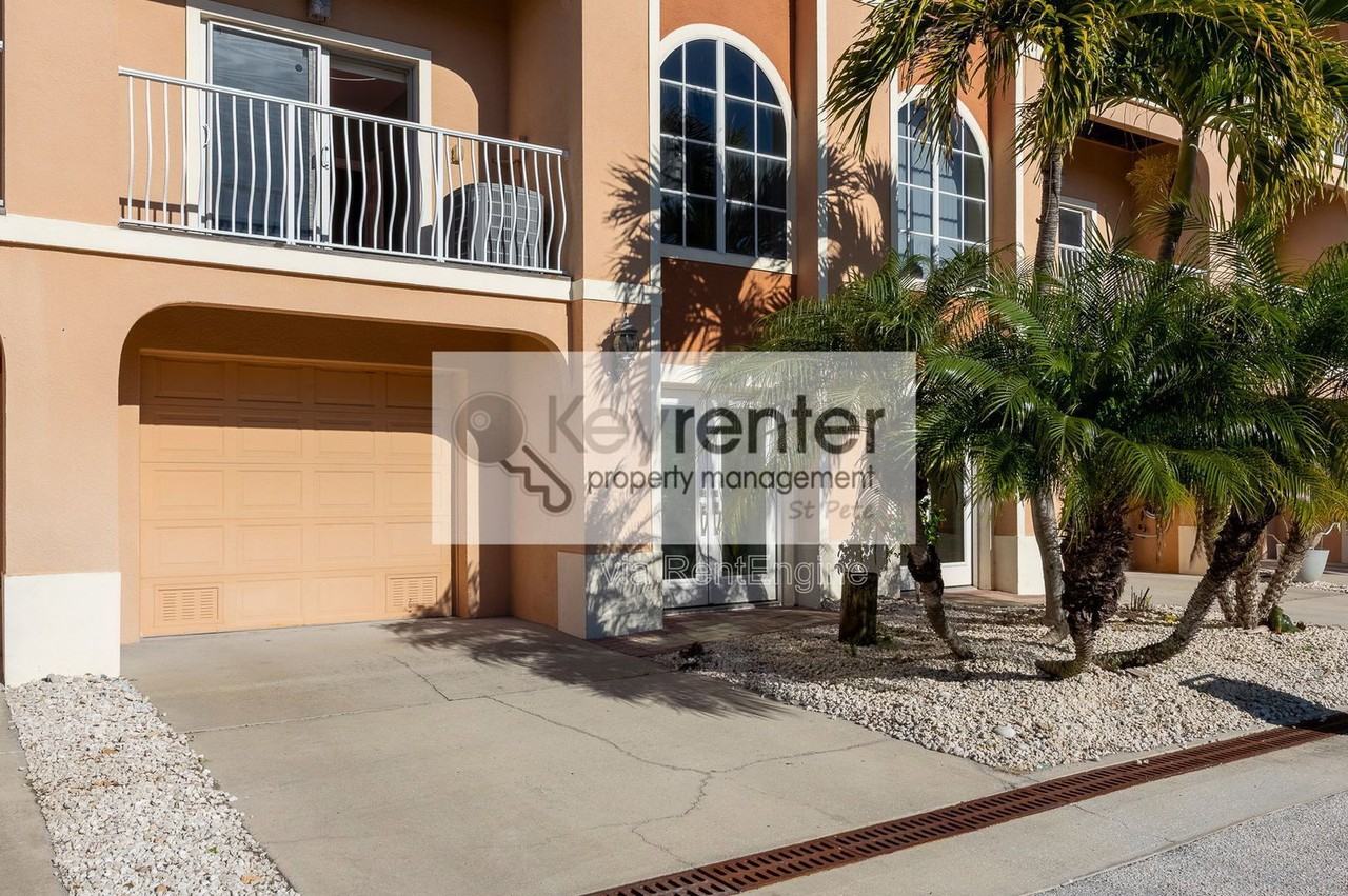 130 164th Ave - Photo 3 of 45