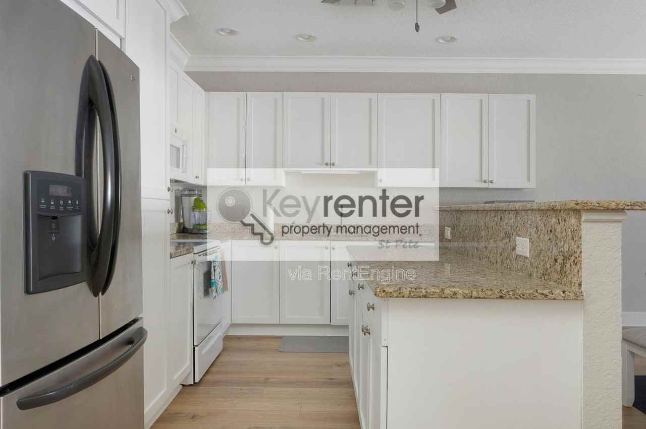 130 164th Ave - Photo 7 of 45