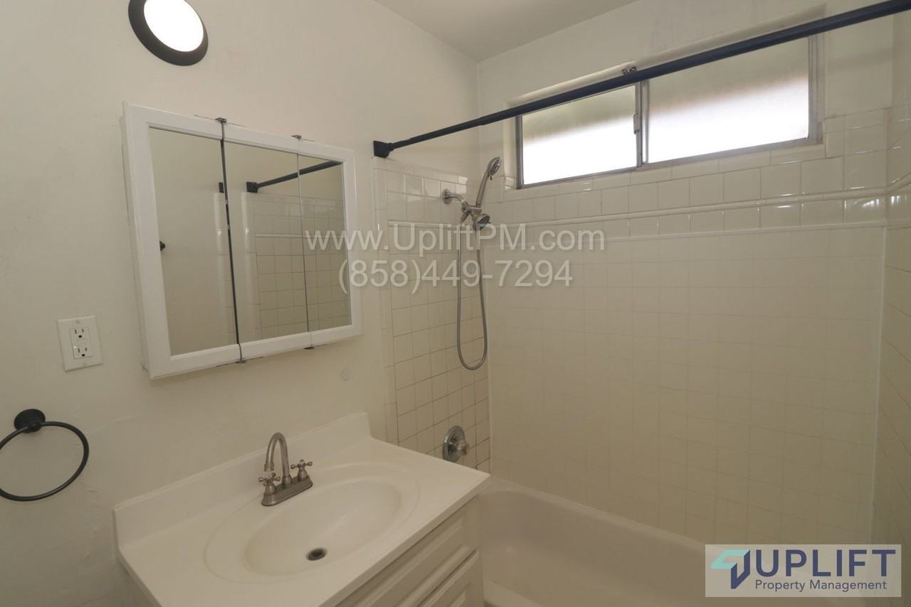 3434 Monroe St #3434-4 - Photo 7 of 16