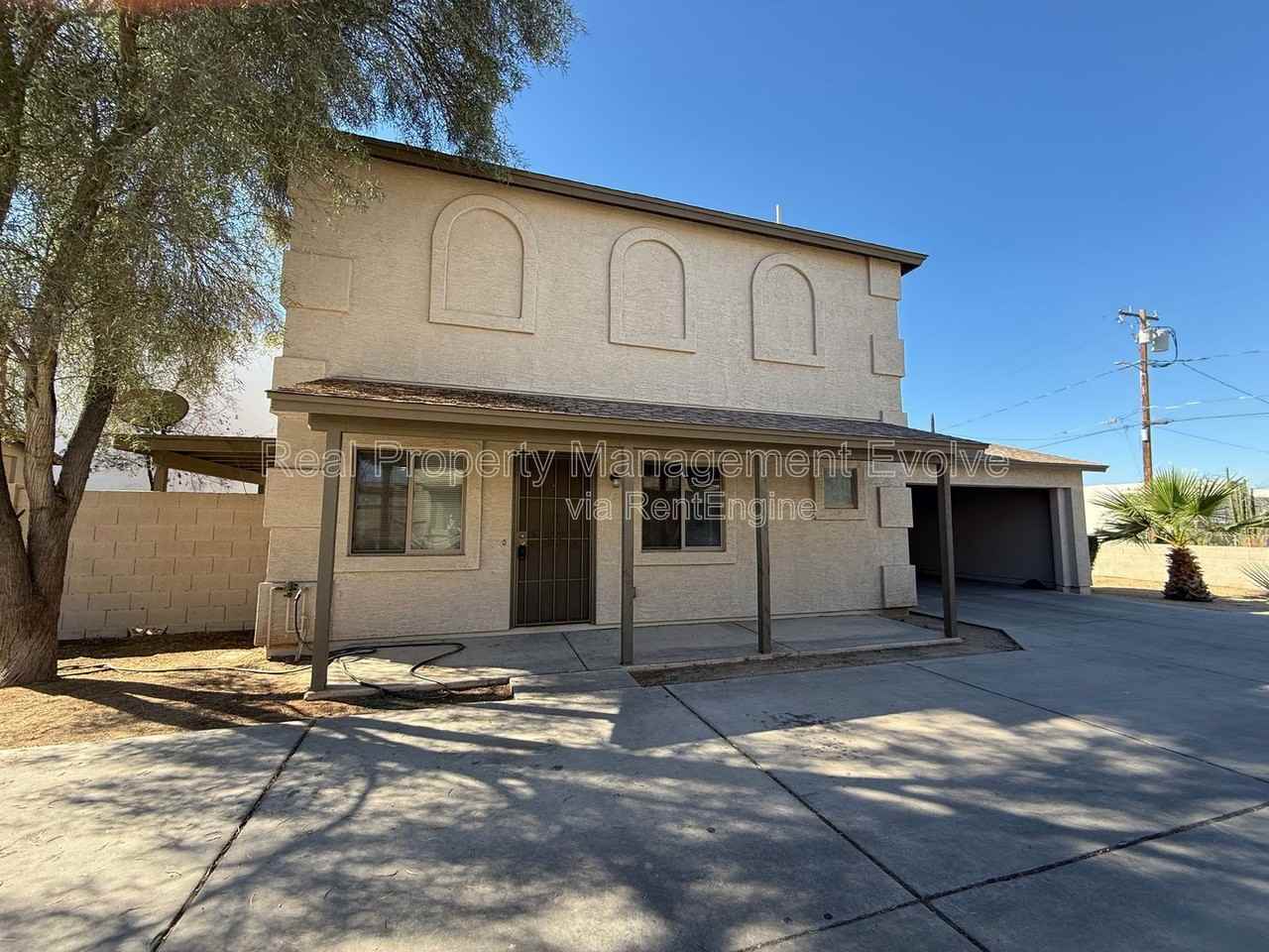 5021 N 18th Ave #6 - Photo 3 of 19