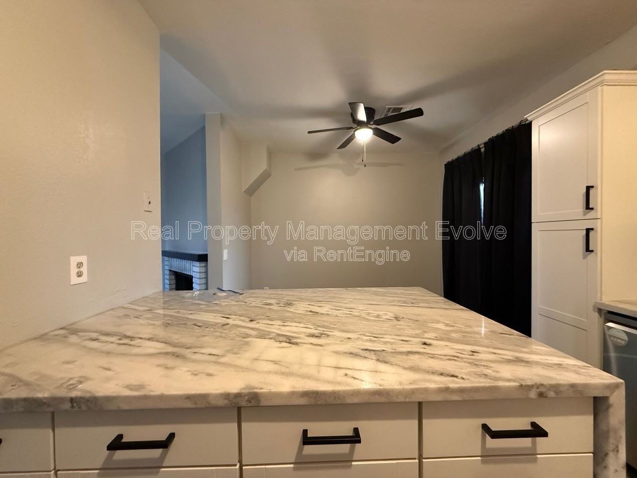 18626 N 34th Ave #2 - Photo 7 of 23