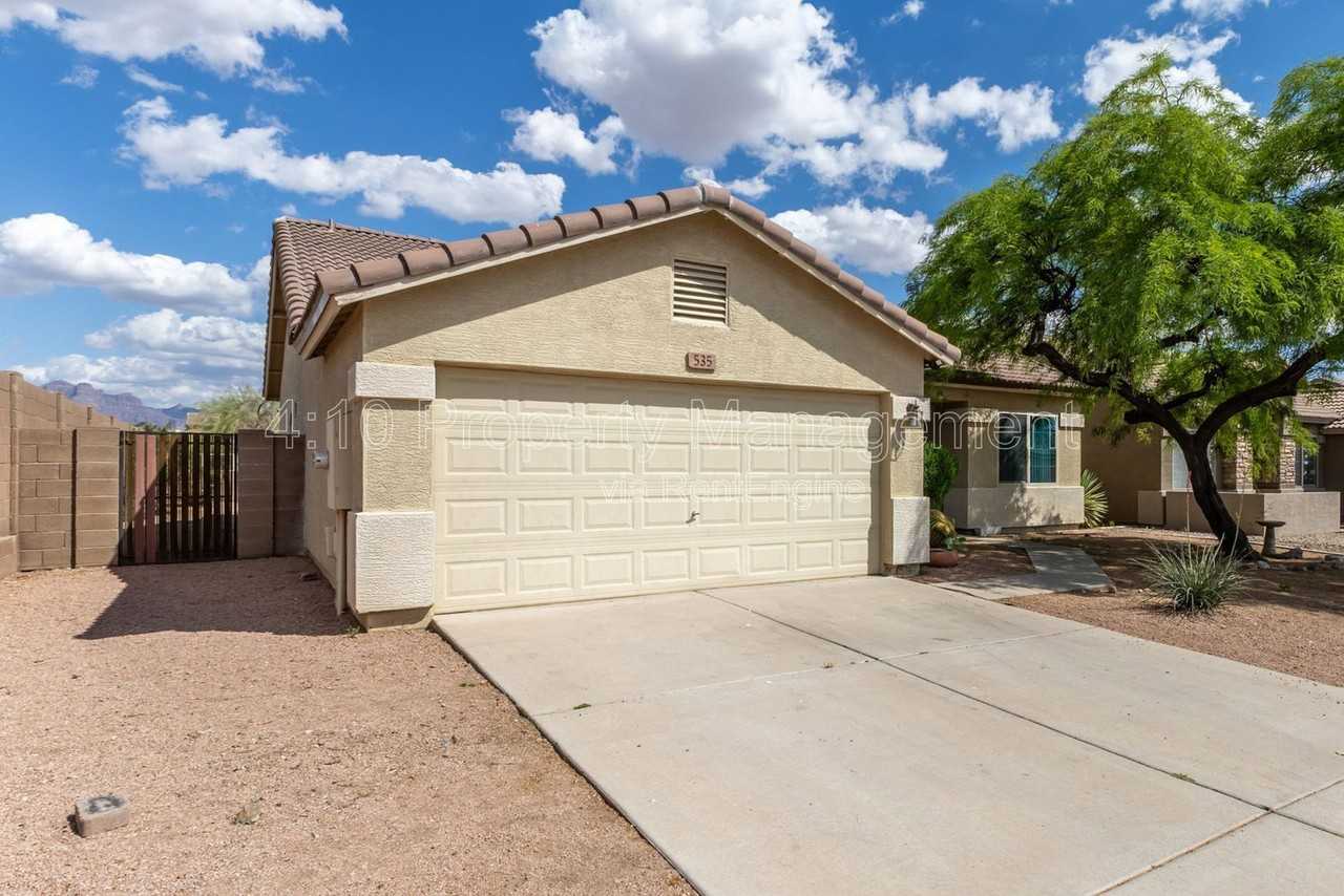 535 N Emery - Photo 4 of 35