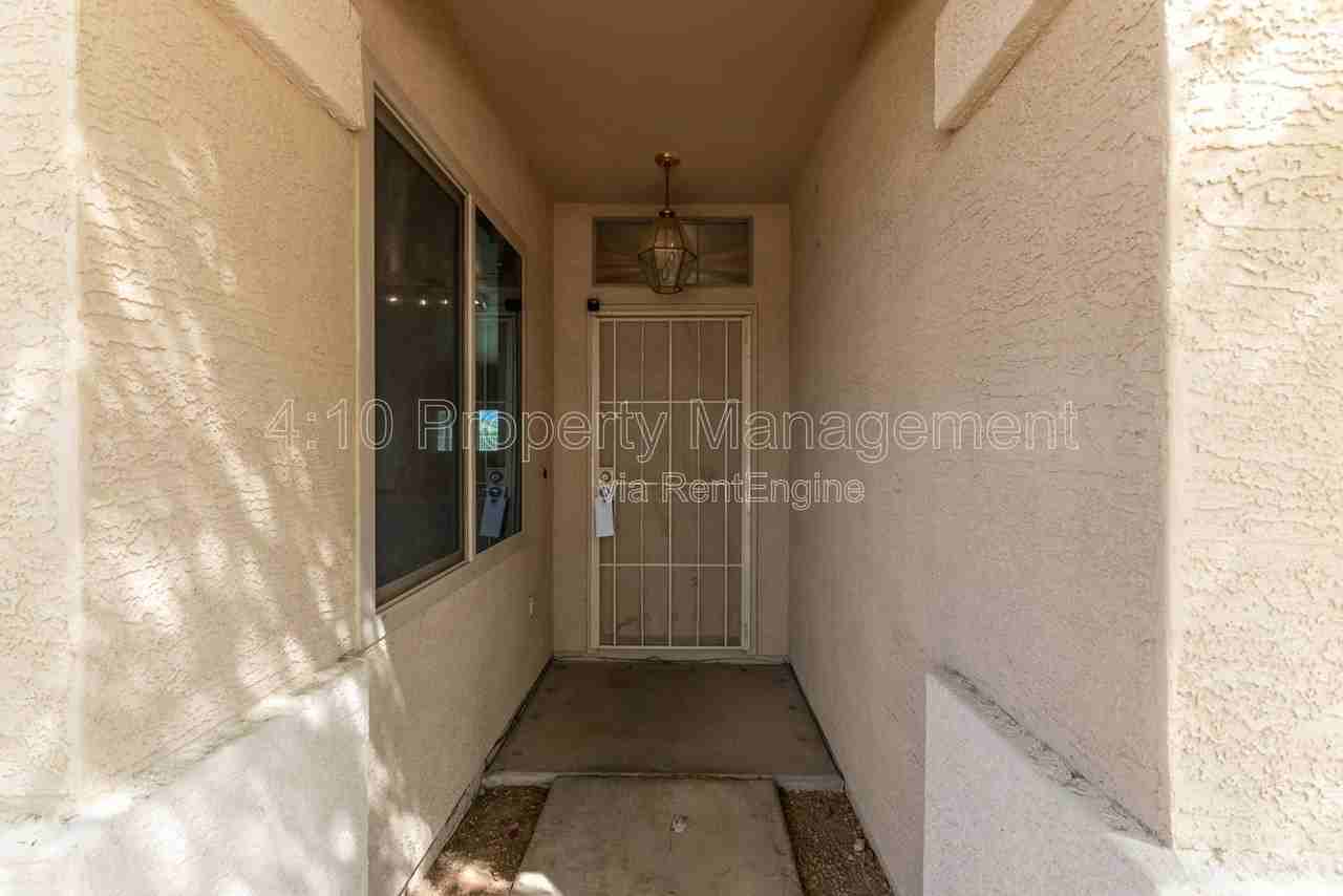 535 N Emery - Photo 7 of 35