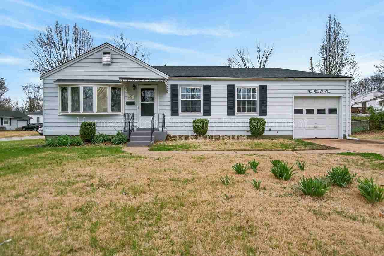 10201 Surf Dr - Photo 3 of 36