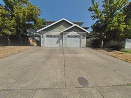 featured image of 922 Nw Anjni Cir