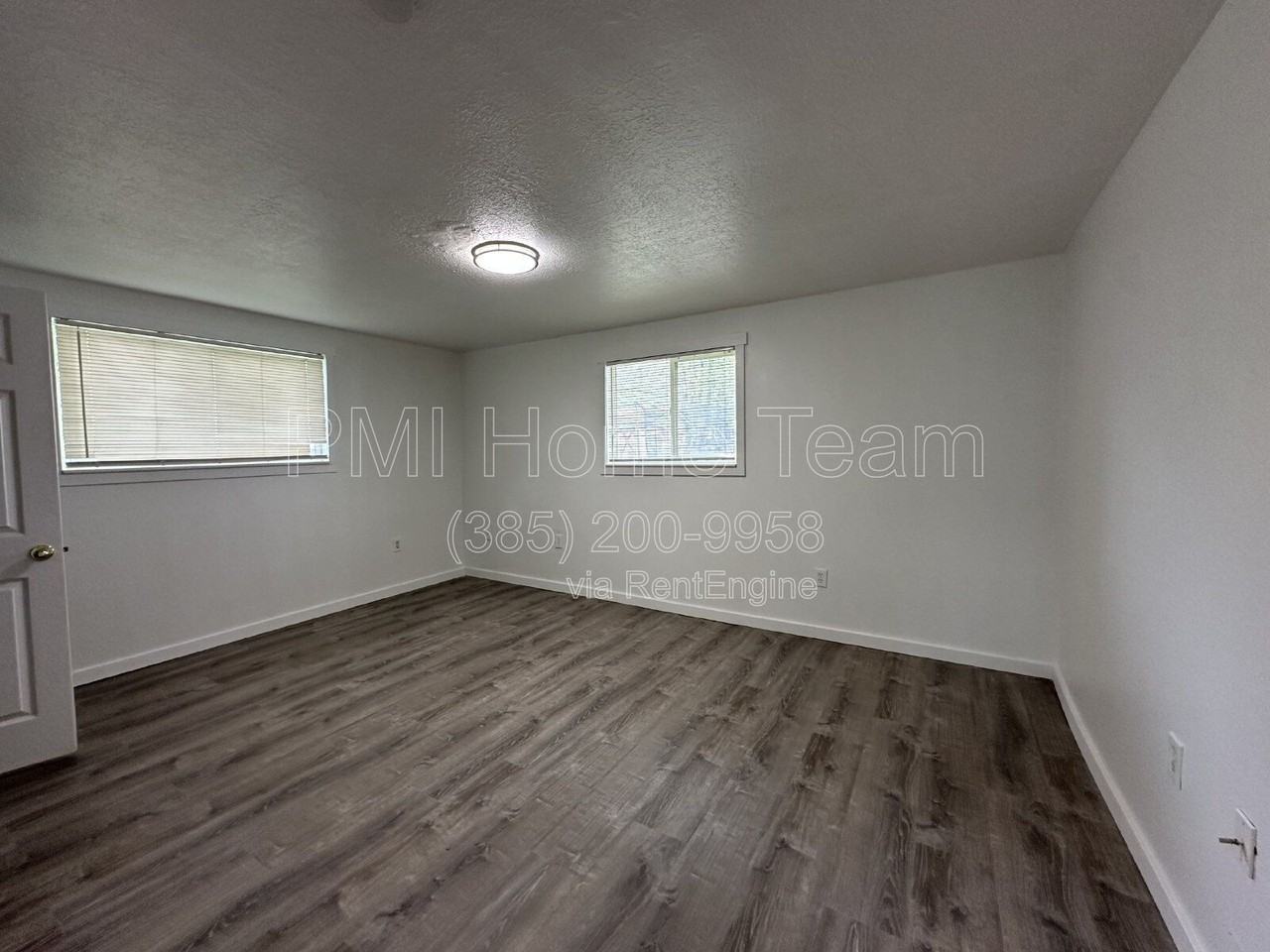 256 9th St - Photo 5 of 14