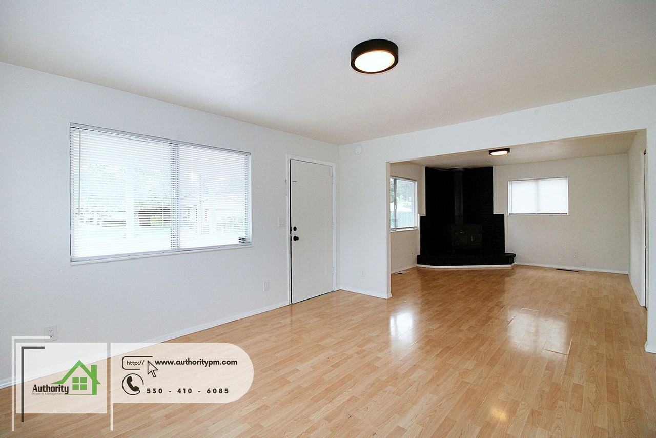 1824 Heller Ln - Photo 7 of 24