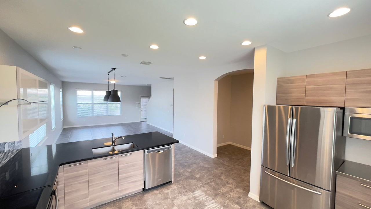 7255 Shadeview Aly - Photo 4 of 27