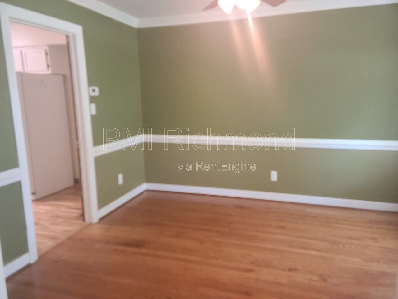 10412 Kings Grant Dr - Photo 5 of 23