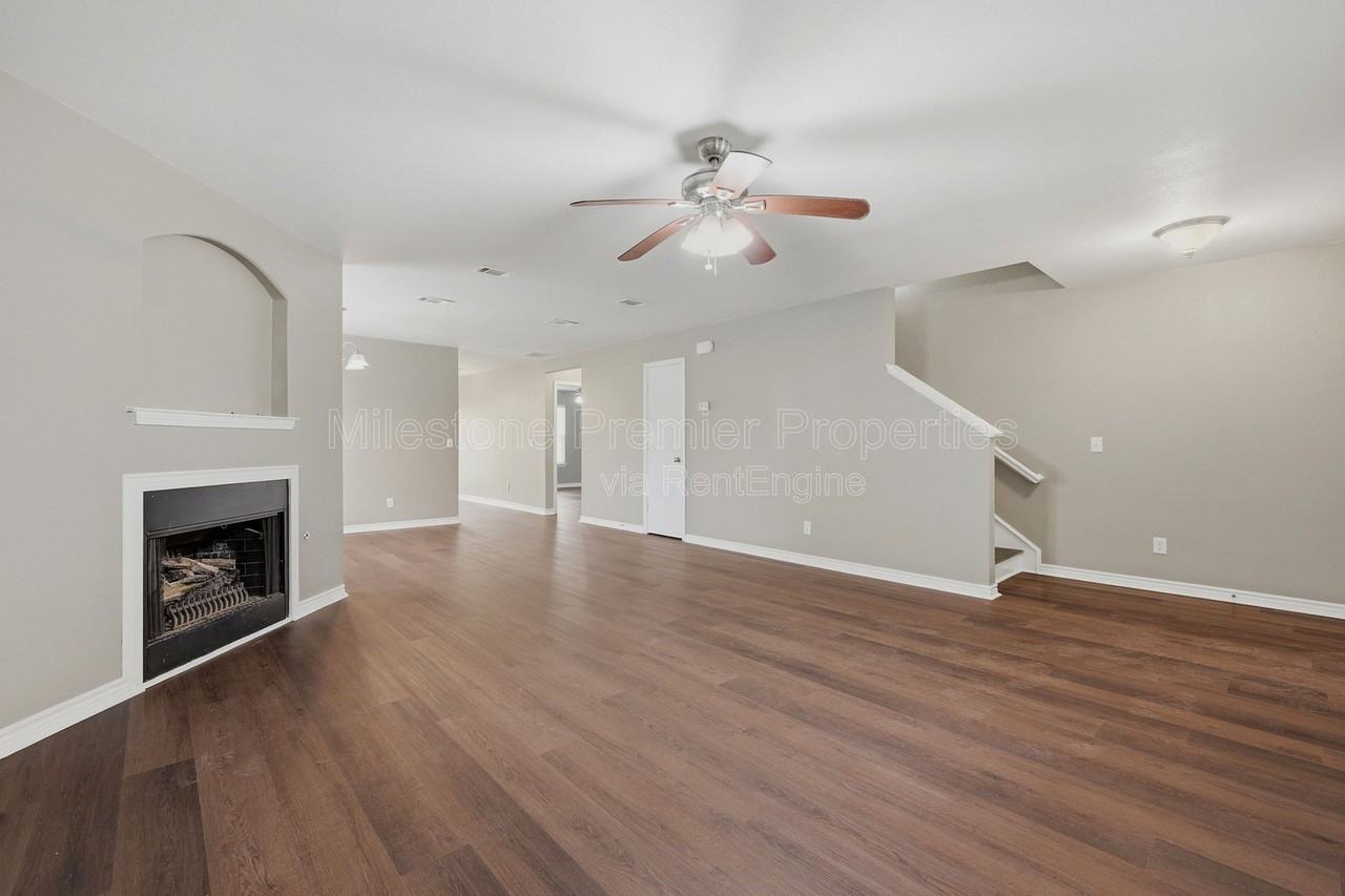 4101 Cardinal Dr - Photo 4 of 26