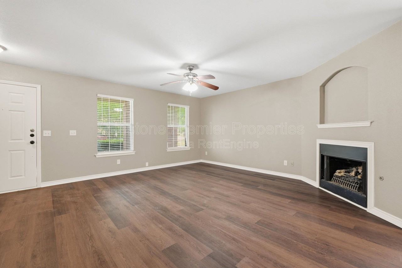 4101 Cardinal Dr - Photo 5 of 26