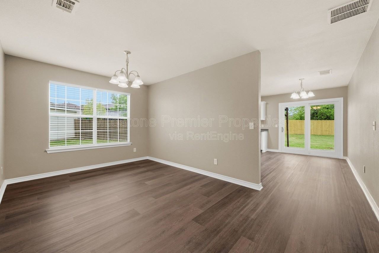 4101 Cardinal Dr - Photo 6 of 26