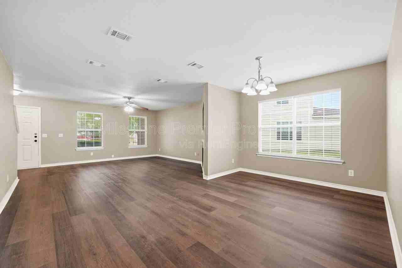 4101 Cardinal Dr - Photo 7 of 26