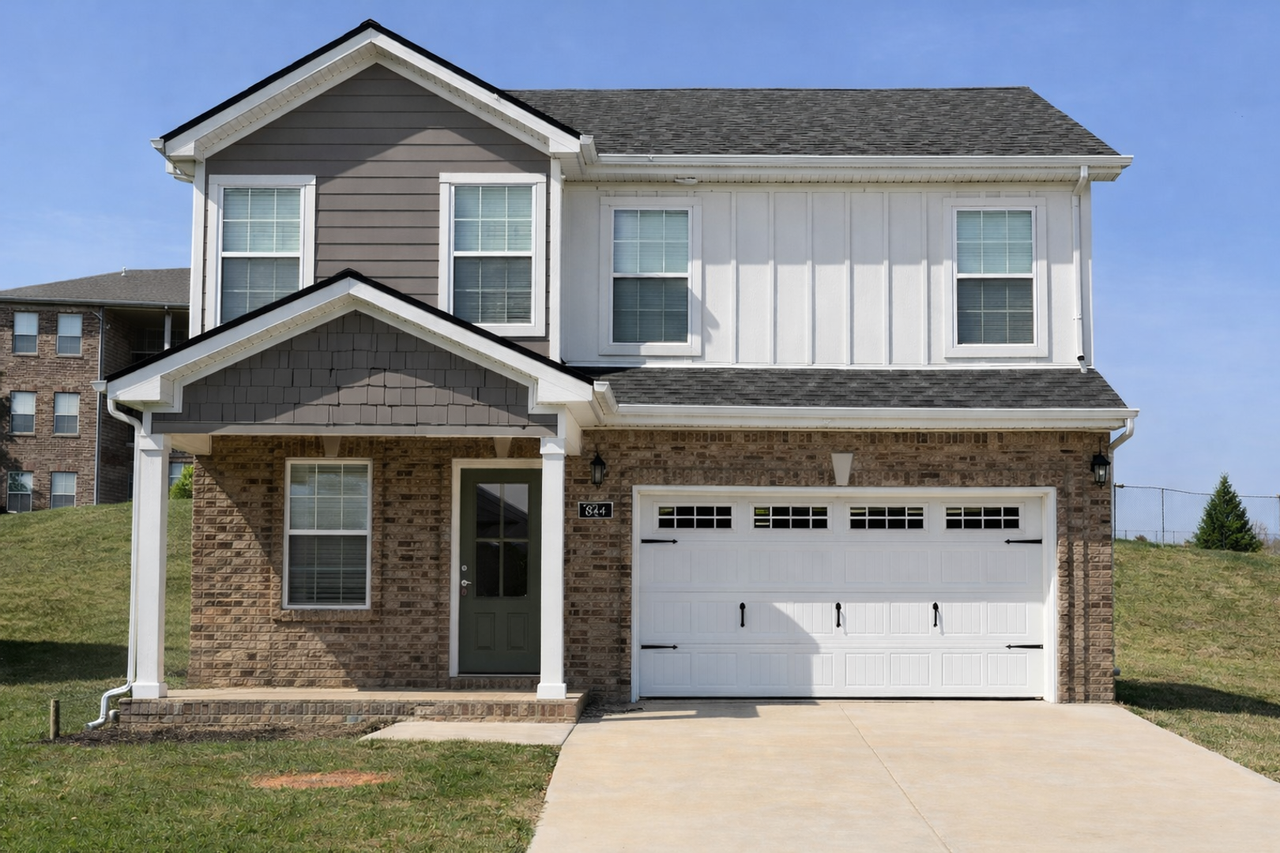 840 Lillian Grace Dr