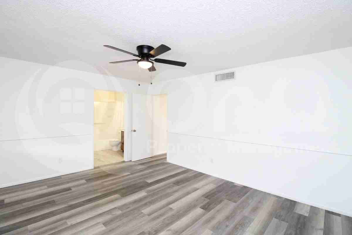 9514 W El Caminito Dr - Photo 7 of 17
