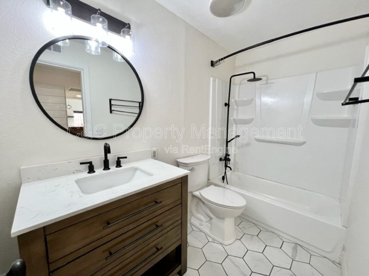 1125 Burlingame Ave - Photo 6 of 12