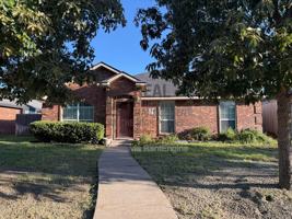 featured image of 1004 Pikes Peak Dr