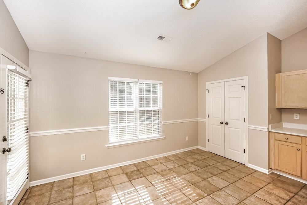 1039 Sandy Point Dr Sw - Photo 6 of 16