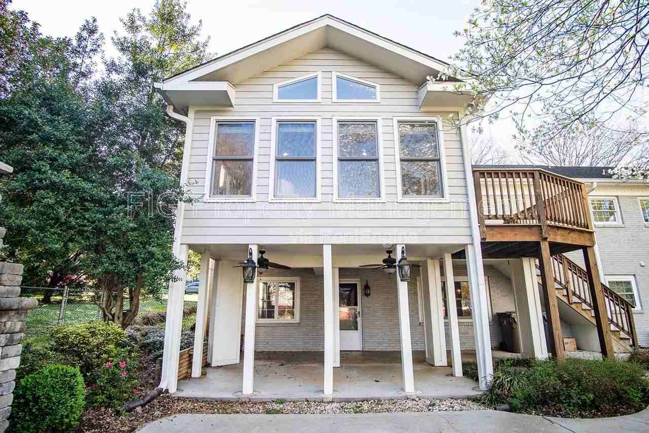 7205 Canmore Ln - Photo 7 of 50