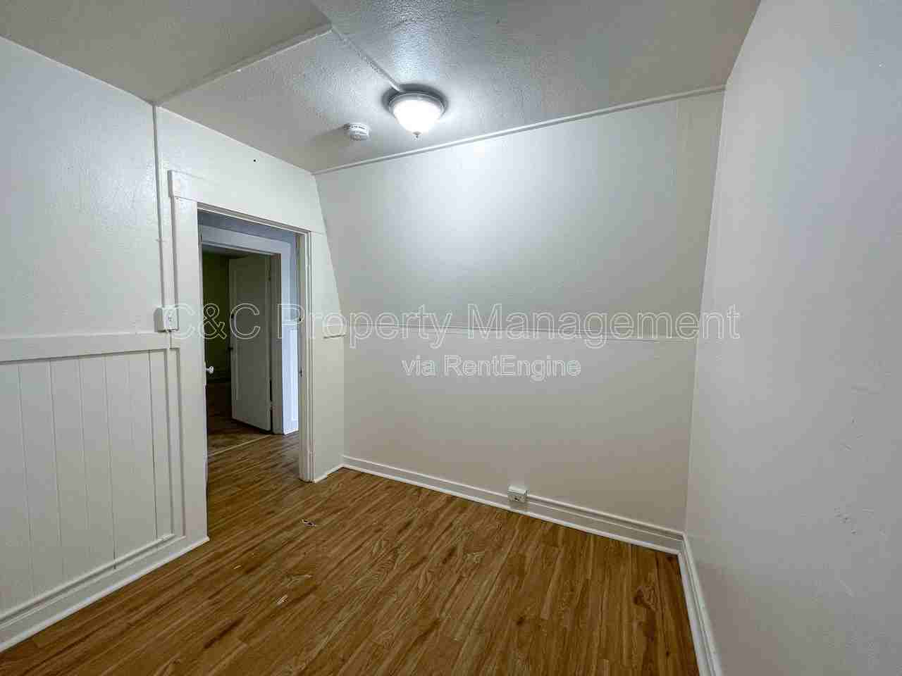 464 Cortes St #B - Photo 4 of 10