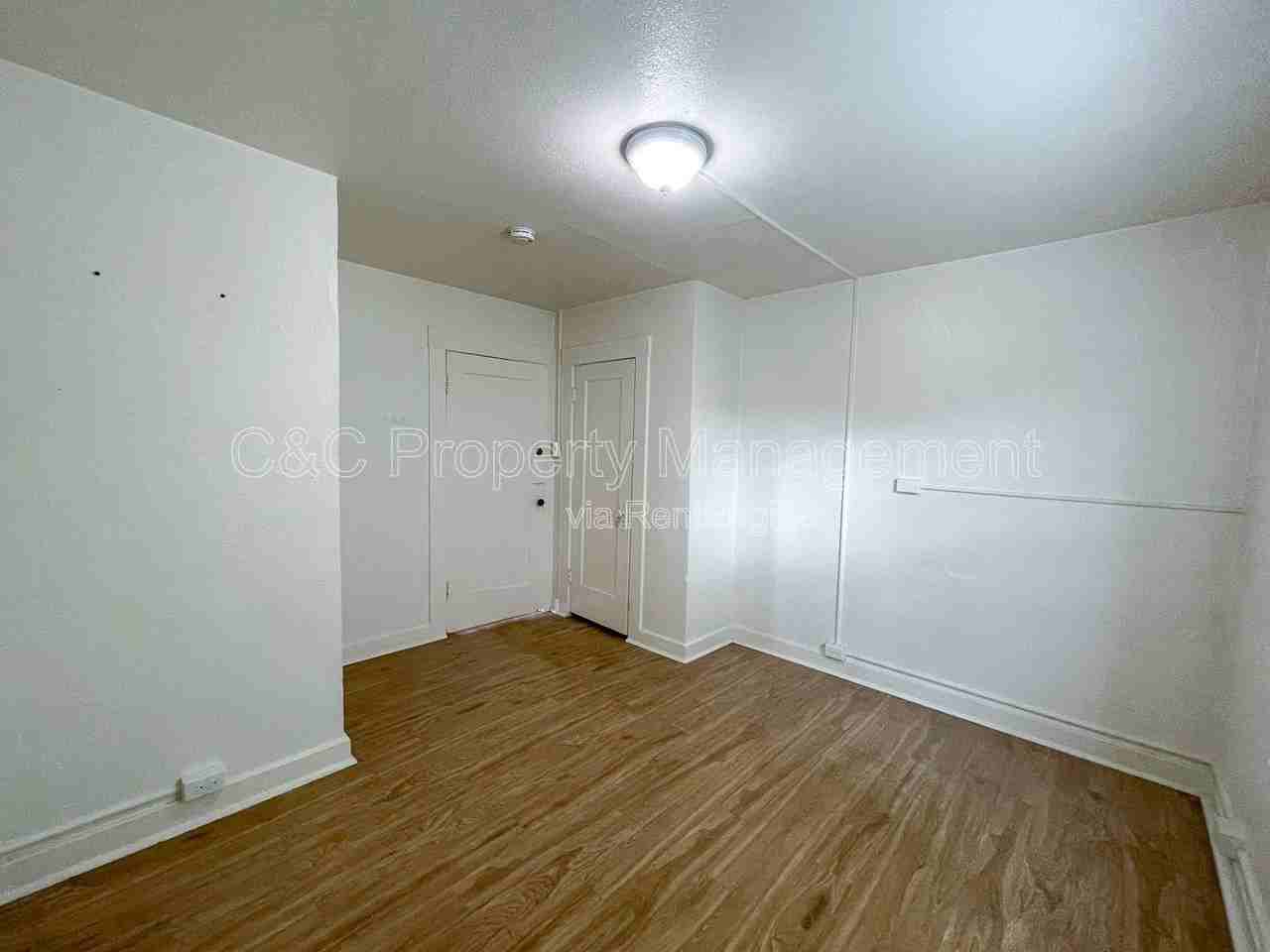 464 Cortes St #B - Photo 6 of 10