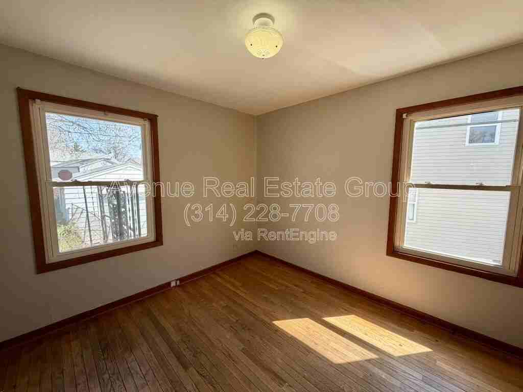 9905 Iveland Dr - Photo 7 of 8