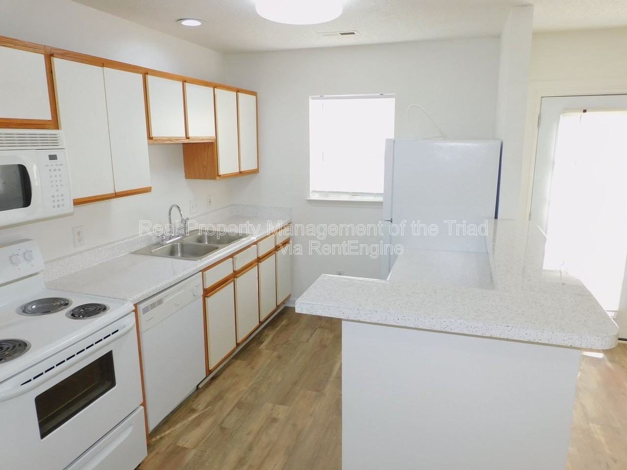 1500 Gatewood Ave #128 - Photo 5 of 25