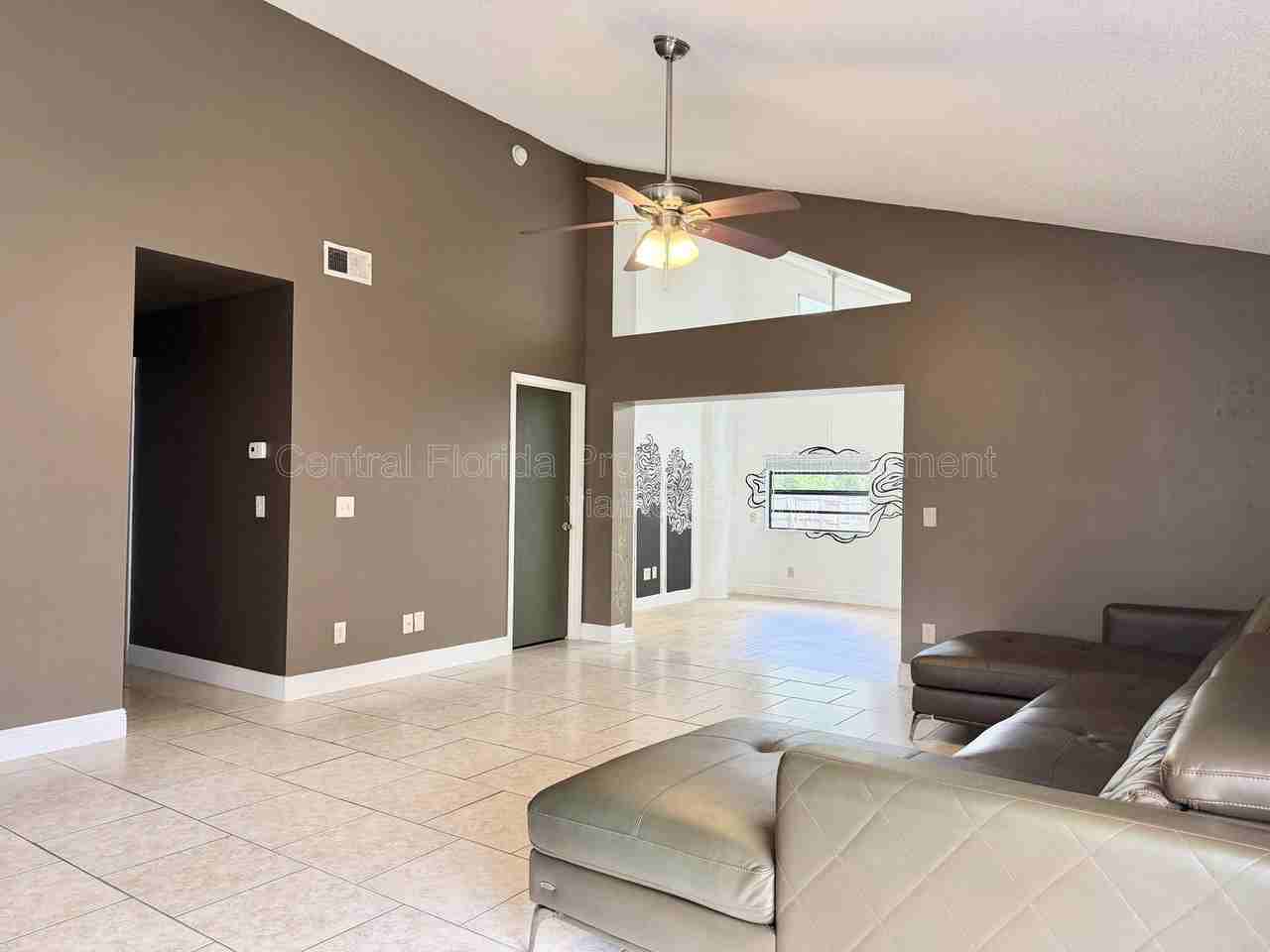 10227 Comfort Cir - Photo 2 of 50