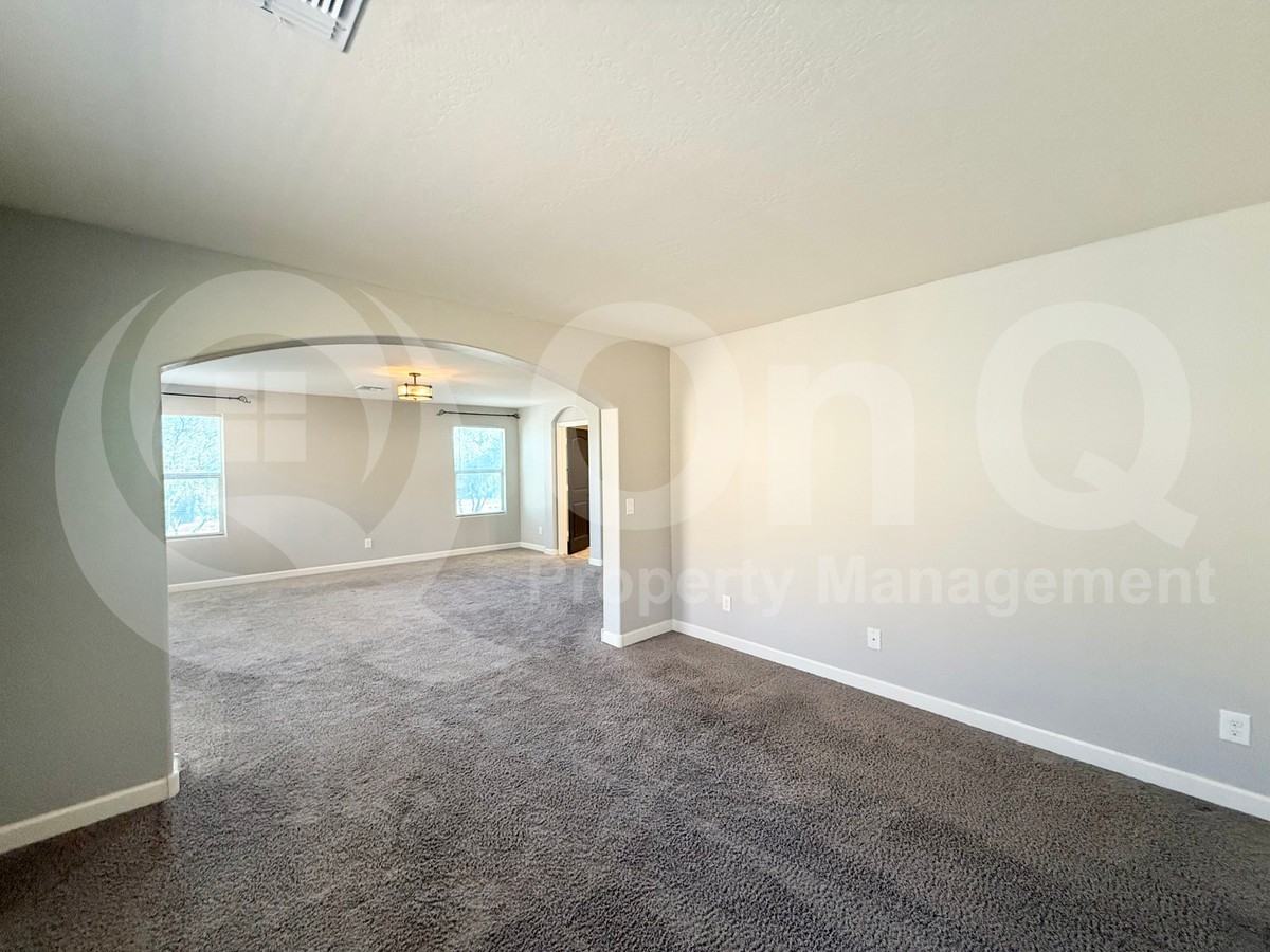 20791 N Grantham Rd - Photo 7 of 23