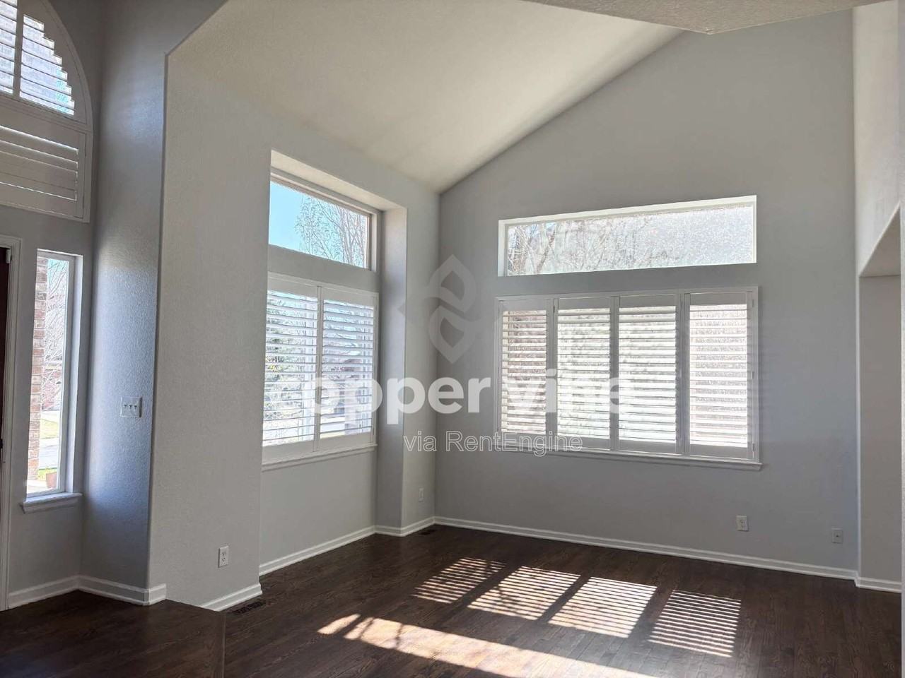 14487 Jason Dr - Photo 4 of 36