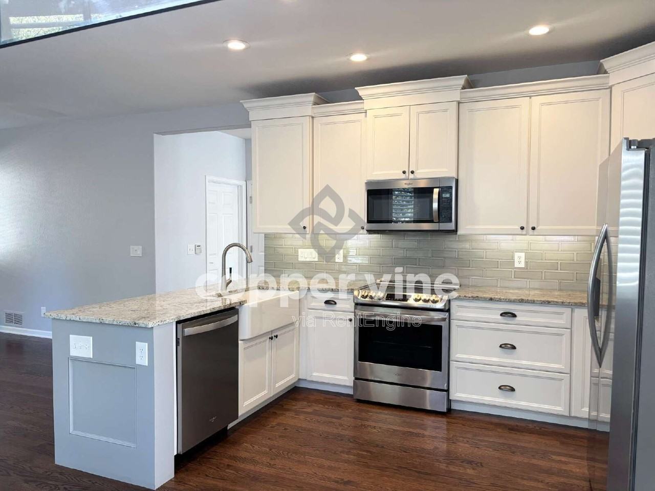 14487 Jason Dr - Photo 6 of 36