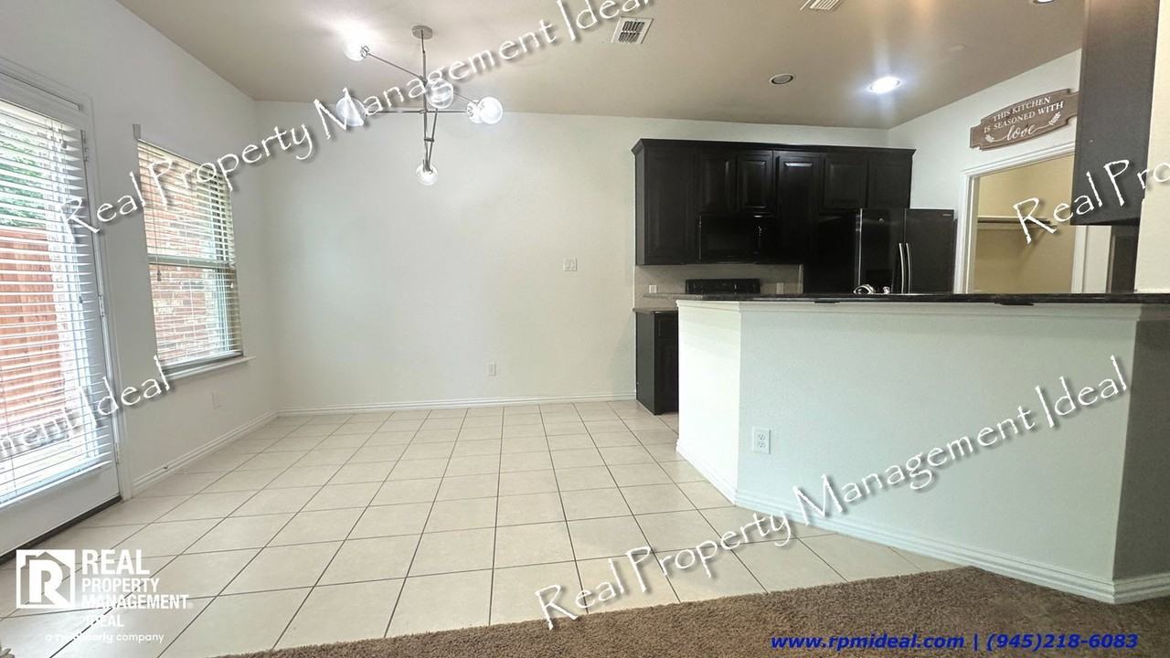 304 Basil St - Photo 7 of 27