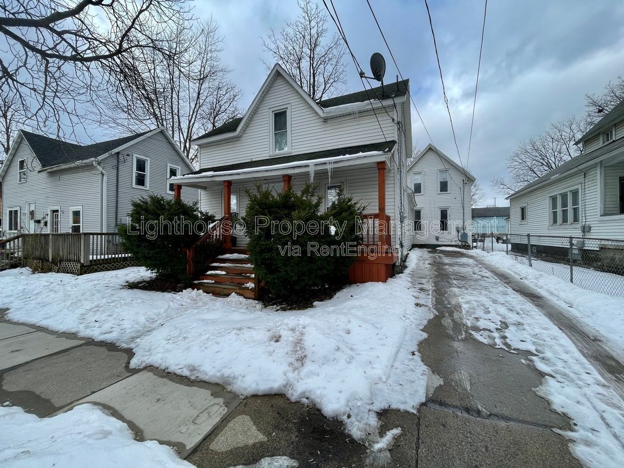 1011 Quarry Ave Nw - Photo 2 of 19