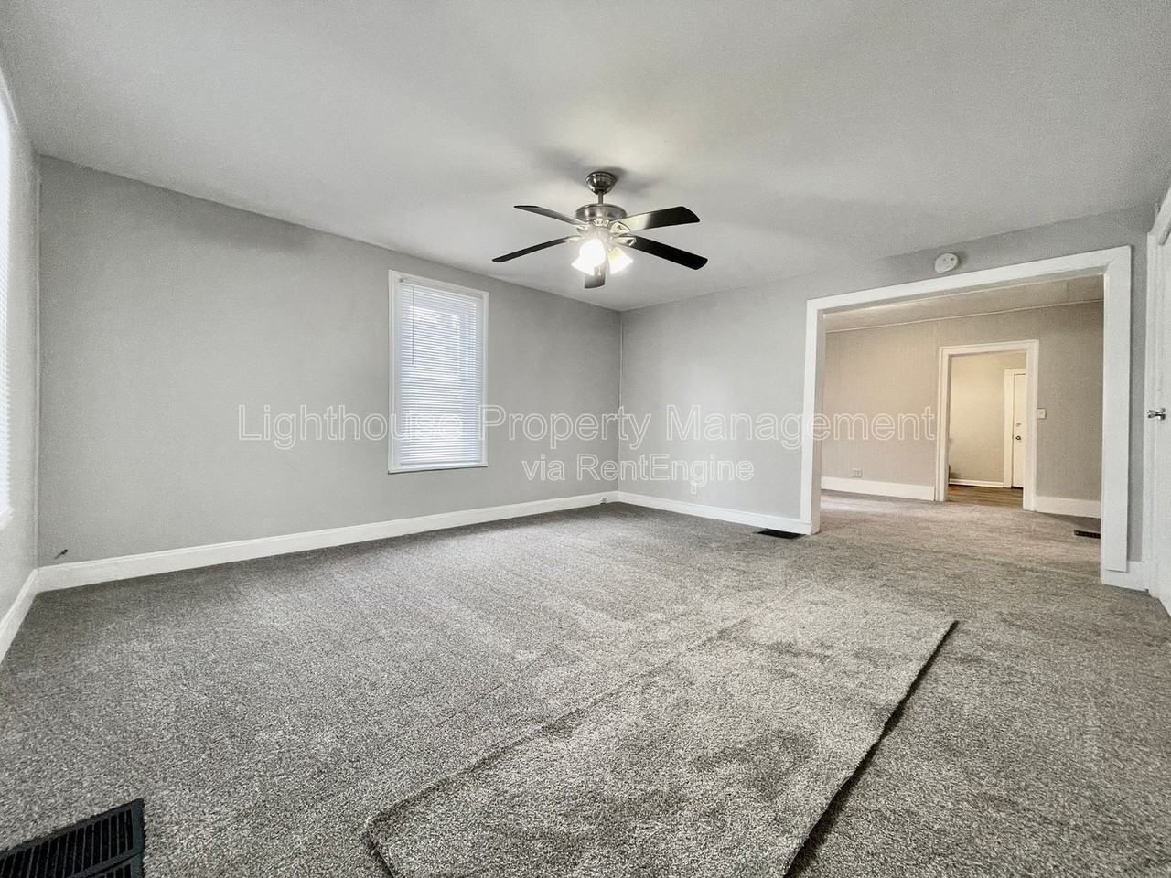 1011 Quarry Ave Nw - Photo 3 of 19