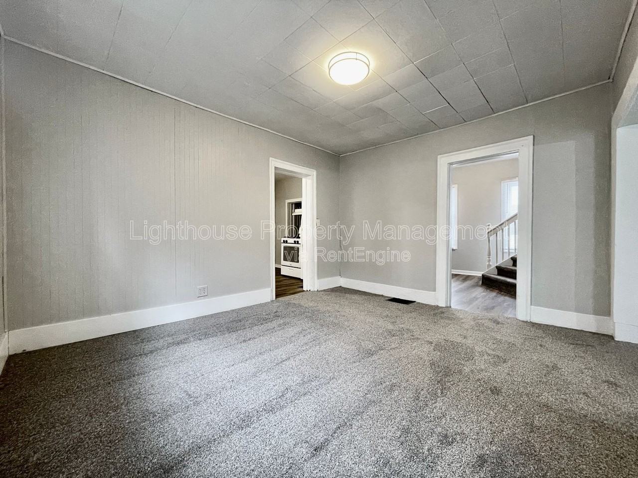 1011 Quarry Ave Nw - Photo 7 of 19