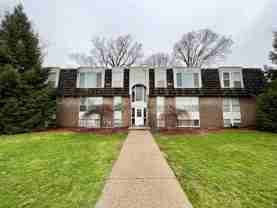 1326 Leonard St Nw #14 - Photo 1 of 1