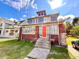 featured image of 81 Delaware Ave #2