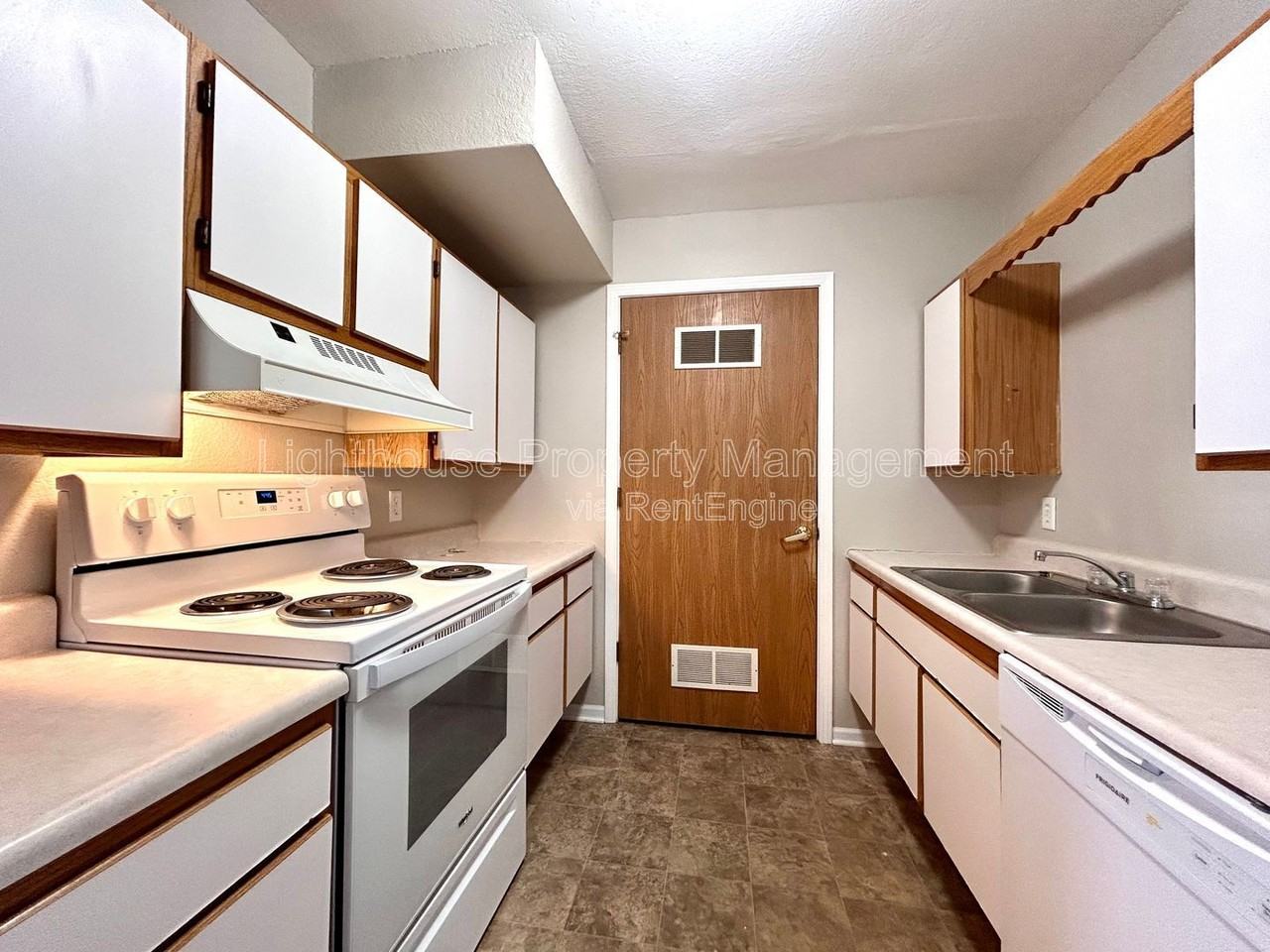 589 W Randall St #102 - Photo 7 of 14