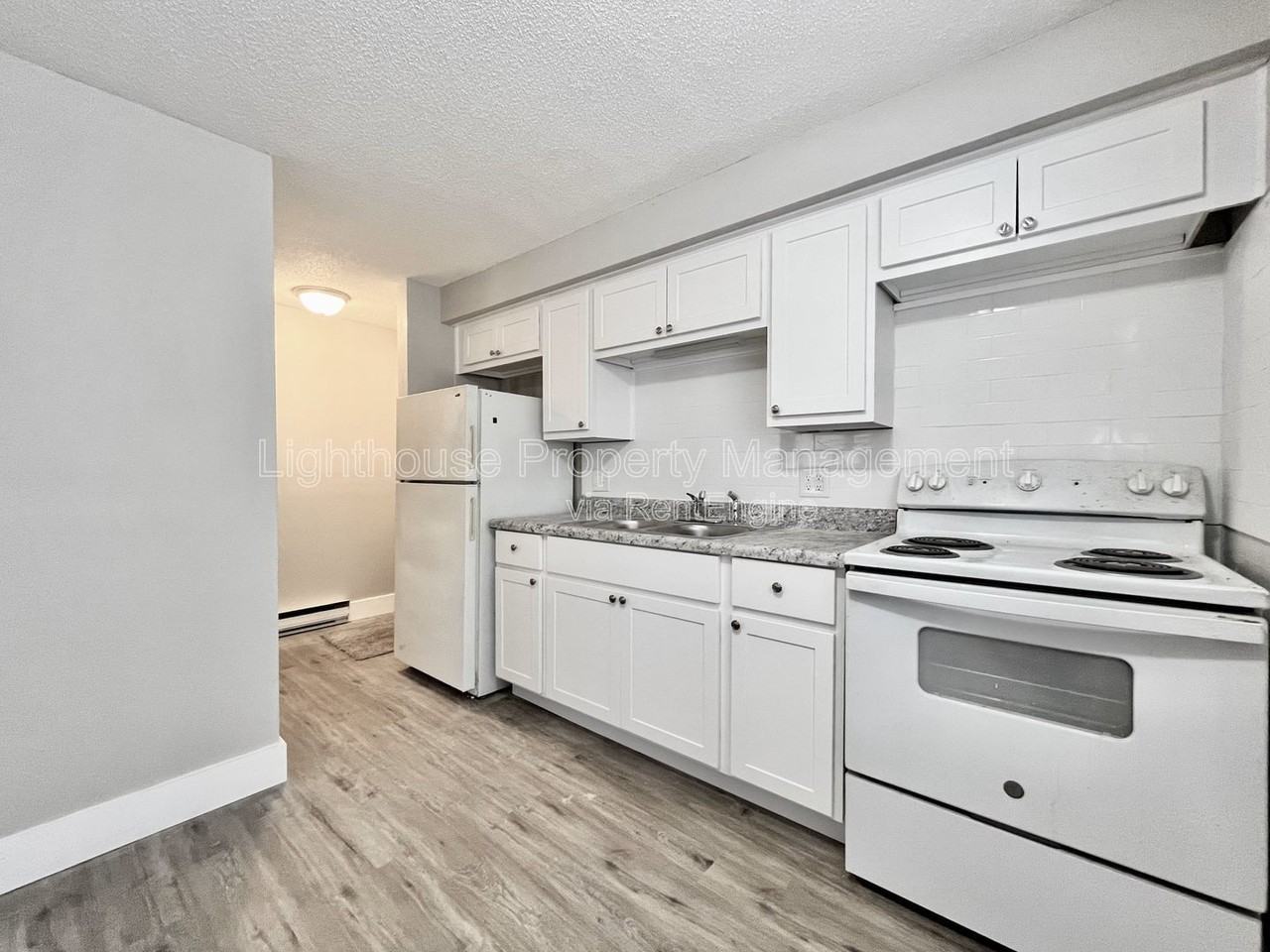 1490 Carmil Dr #4 - Photo 2 of 17