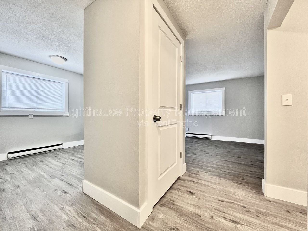 1490 Carmil Dr #4 - Photo 3 of 17