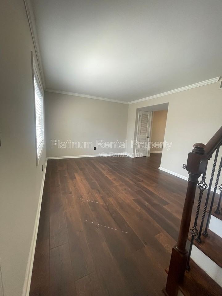 6940 Roswell Rd Ne #19A - Photo 2 of 24