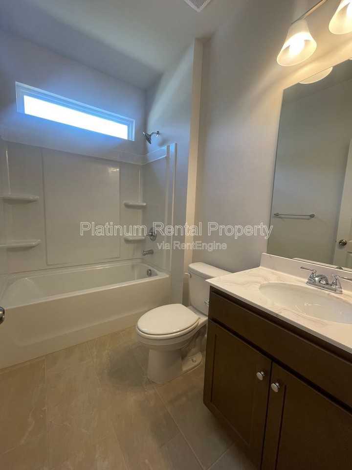 32 Thedford Dr - Photo 7 of 39