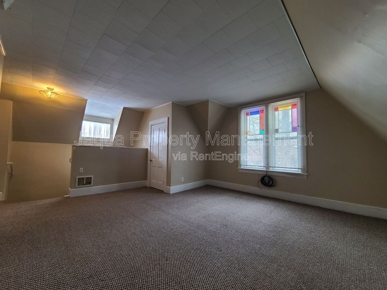 621 State St #2 - Photo 3 of 14