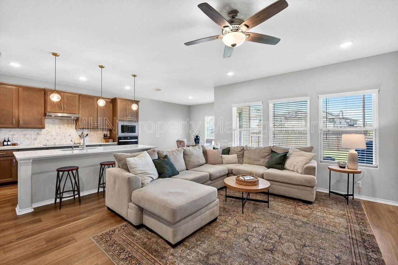 7911 Viper Cv - Photo 7 of 33