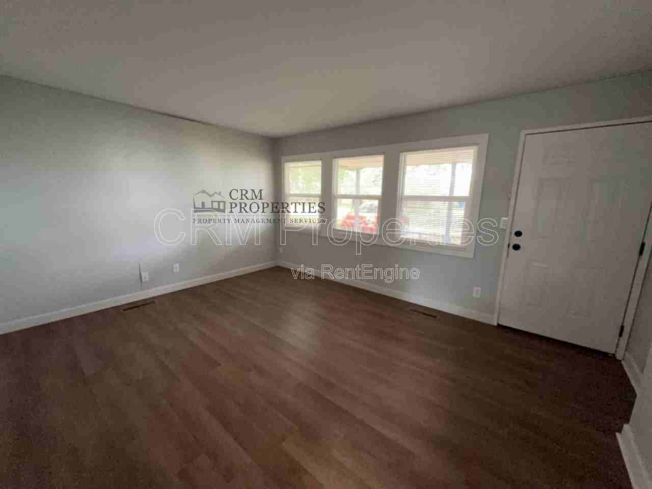 5204 Arrowhead Blvd - Photo 5 of 19