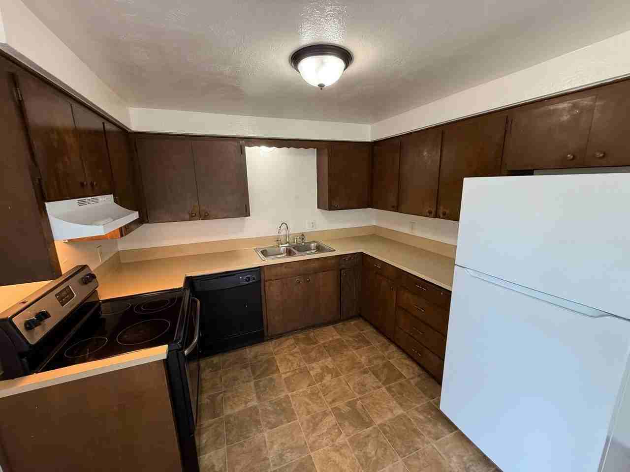 3875 Iberis St Ne - Photo 7 of 12