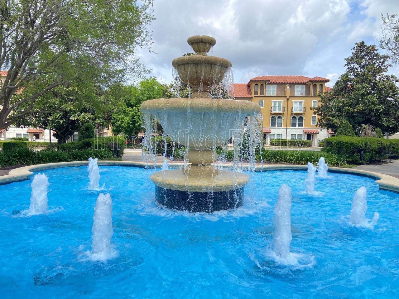 4817 San Marino Cir - Photo 3 of 48