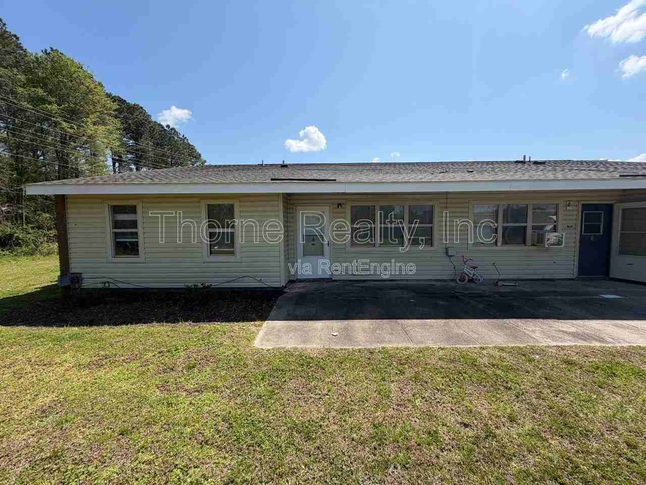 400 E Northern Blvd #40