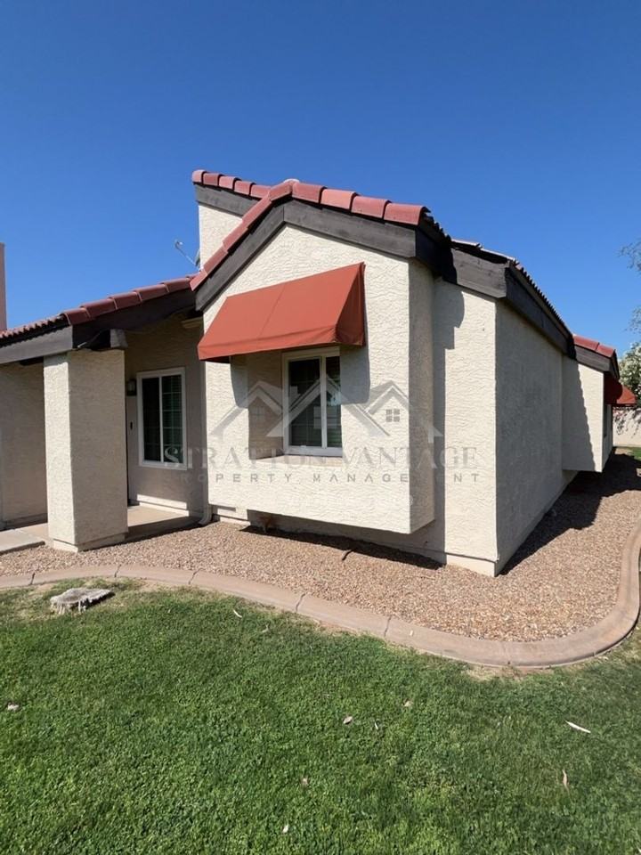 911 S Siesta Ln #2 - Photo 2 of 6